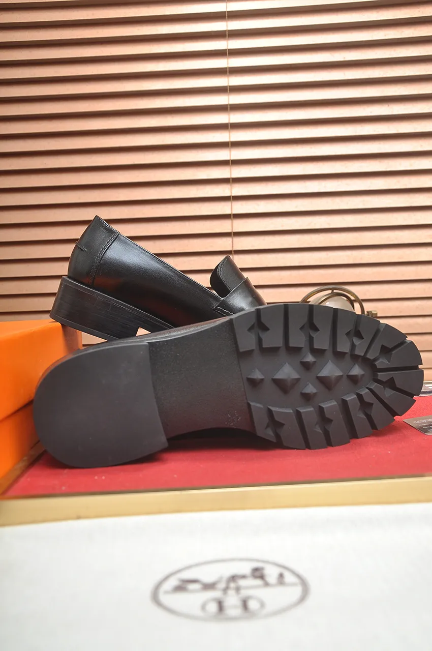 Factory price 500💶[HERMES] (cowhide lining)🍀Italian top luxury🍀He does not pursue novel styles and gorgeous colors, but attracts the favor of successful men with his flawless, elegant and classic style. Formal leather shoes This very comfortable, simple and stable style allows you to easily match any style! The pattern is absolutely 1:1 refined from the original case, and we strive for excellence in materials, imported cowhide + cowhide lining💪💪💪extraordinary texture👍! Code number: 38-45 (45 customized)